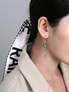 Bông tai bạc tua kim loại - Bạc - Xem 2