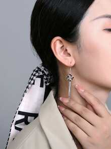 Bông tai bạc tua kim loại - Bạc - Xem 3