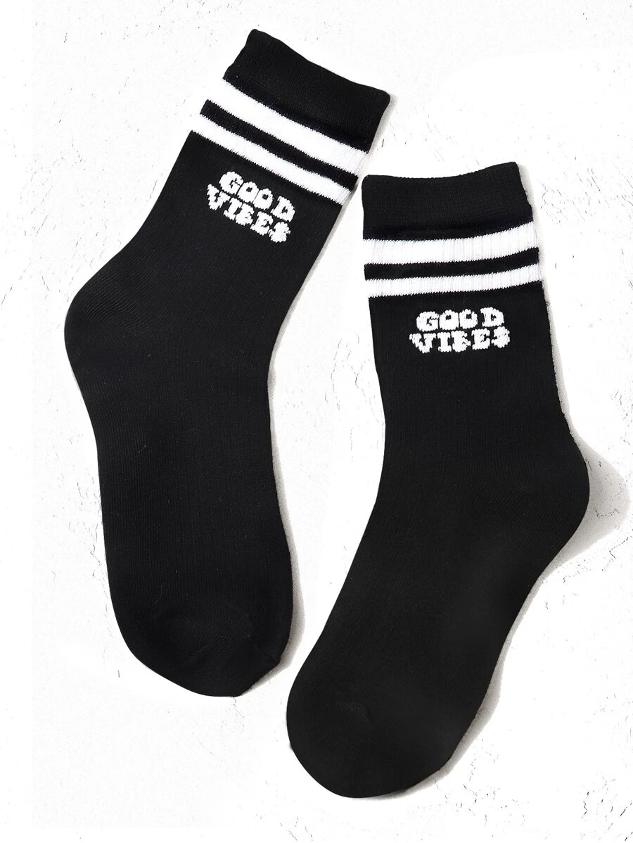 1雙幼童字母圖案休閒中筒襪