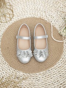 Girls Ruffle Decor Metallic Flats, Glamorous Silver Mary Jane Flats - Silver - View 3