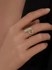 1 chiếc nhẫn trang trí chữ cái - Bạc - Xem 2