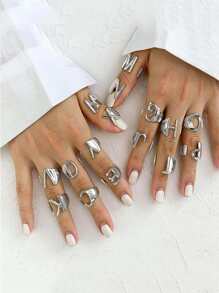 1 chiếc nhẫn trang trí chữ cái - Bạc - Xem 1