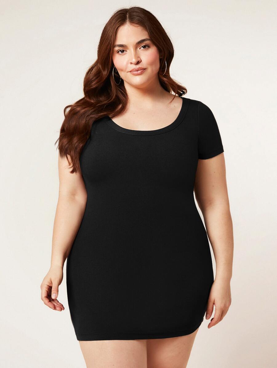 SHEIN BASICS Plus Solid Bodycon Dress - Black - View 1