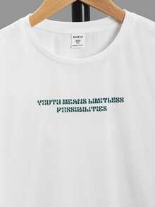 SHEIN 男孩標語和印花T恤和短褲