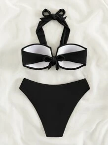 SHEIN Conjunto de bikini monocolor con parte superior con halter fruncido y push-up y Bottom tipo tanga, 2 piezas, bikini de verano para la playa - Negro - Ver 2