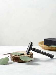 2pcs Hair Removal Kit,1pc Double Edge Safety Razor for Men Without Blade & 1pc Cleaning Brush,Reusable Travel Essentials Women Razor,Fathers Day Gifts,Easy to Clean - Black - View 2