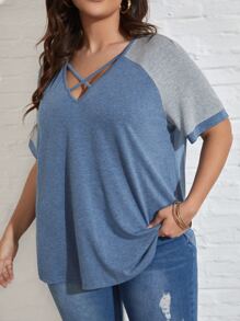 SHEIN LUNE 大碼撞色前交叉插肩袖T恤 - 藍色 - 查看 6