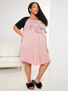 SHEIN CURVE+ 大碼卡通和標語圖案插肩袖睡裙