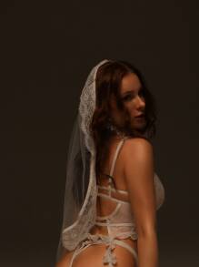 Floral Lace Underwire Garter Lingerie Set - White - View 2