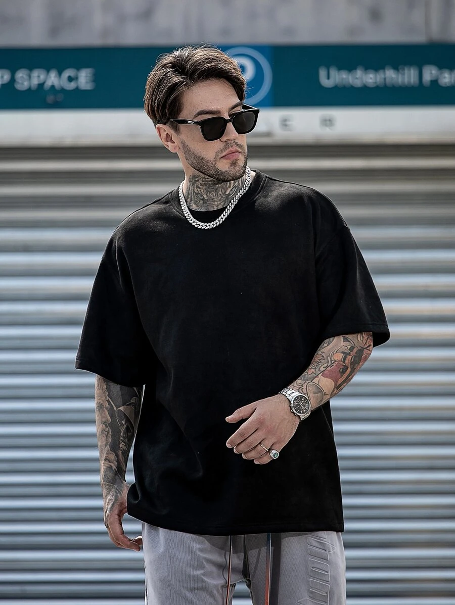 Men Solid Drop Shoulder Tee - Black - View 1