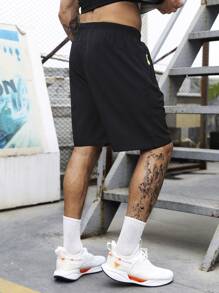 Manfinity Fitness Men Letter Graphic Drawstring Waist Sports Shorts Gym Shorts - Black - View 2