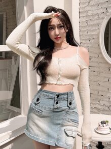DAZY Áo croptop tay dài hở vai, viền bèo tây - Màu be - Xem 4