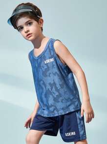 男孩迷彩和字母圖案背心上衣和短褲