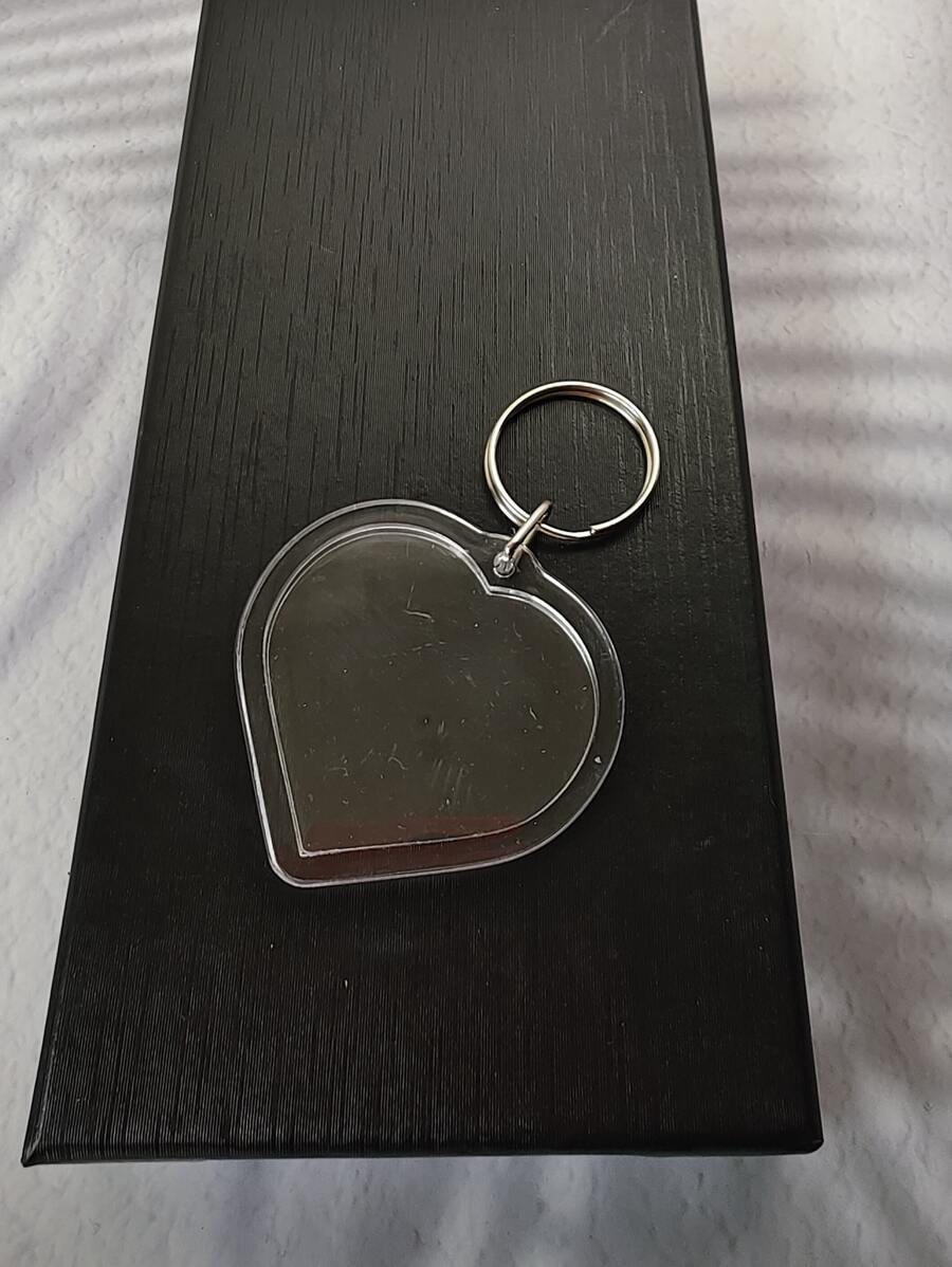 1pc Men Heart Charm Casual Keychain - Clear - View 1