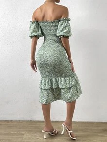 SHEIN Privé Ditsy Floral Print Off Shoulder Puff Sleeve Layered Hem Dress - Green - View 2