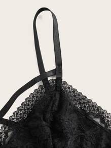 ROMWE Goth Women's V-Neck Black Lace Slim Fit Camisole Top Graphic Tees Women Tops