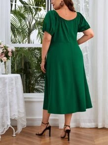 SHEIN Privé 大碼雞心領口泡泡袖洋裝 - 墨綠色 - 查看 2