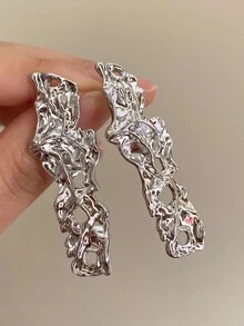 Hollow Out Stud Earrings - Silver - View 4