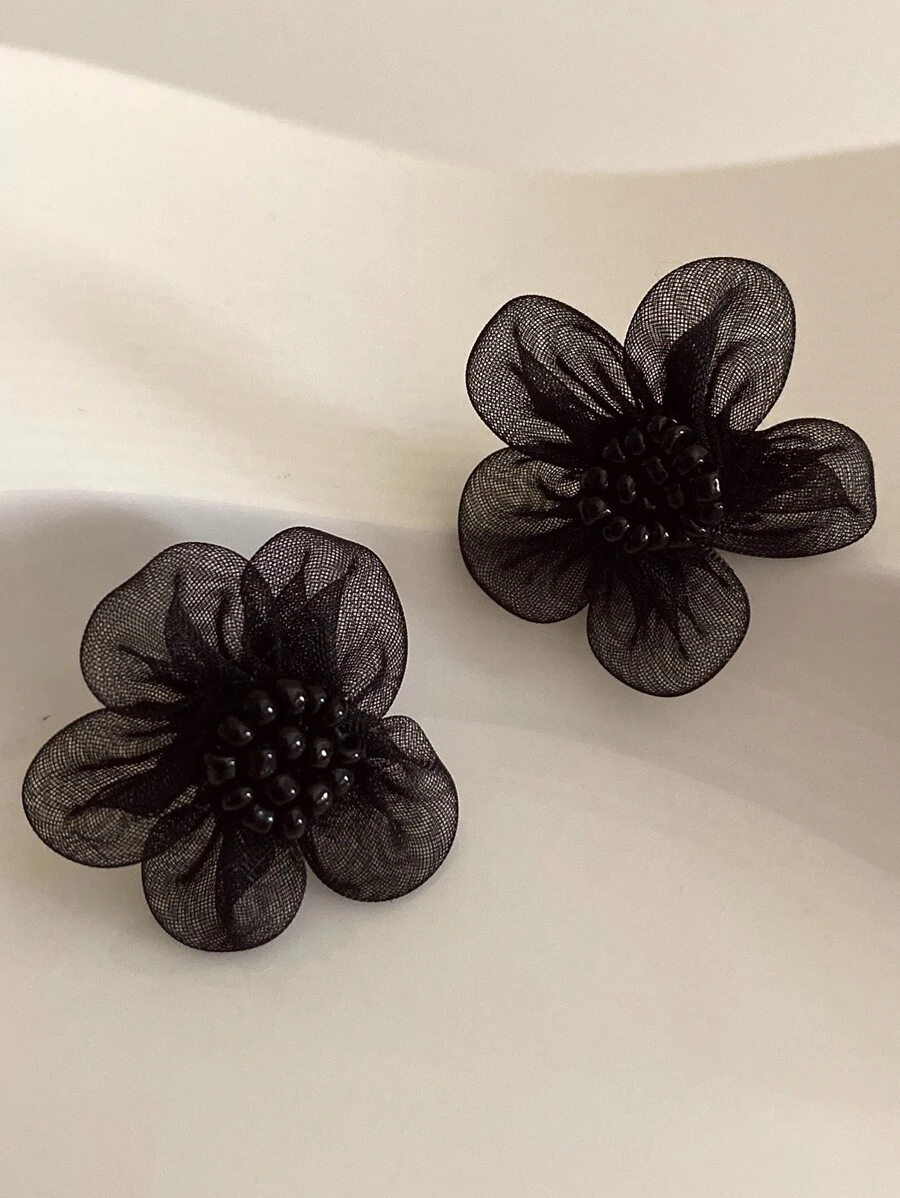 Pendientes de tachuela con diseño de flor - Negro - Ver 1