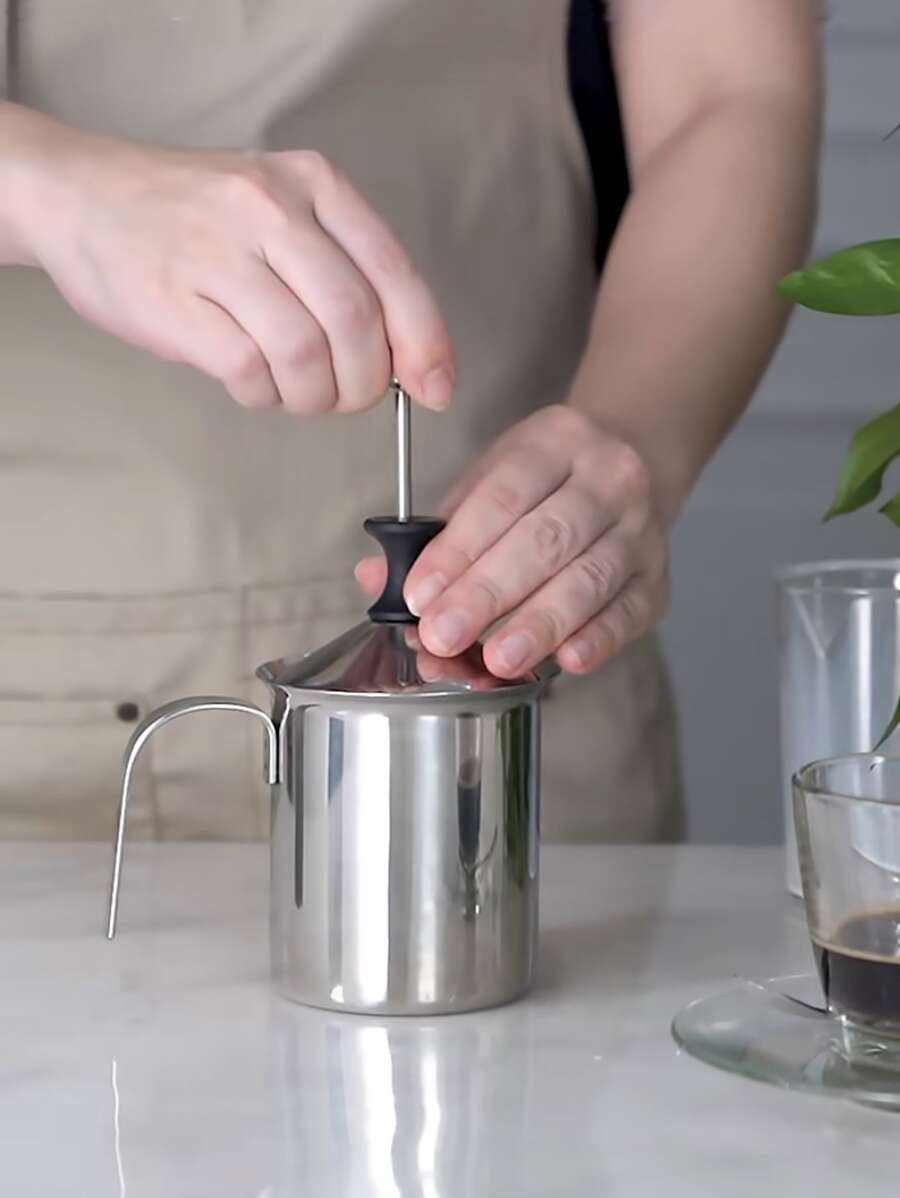 1pc Milk Frothing Pitcher, Stainless Steel Manual Milk Frother For Household School Supplies Back To School
