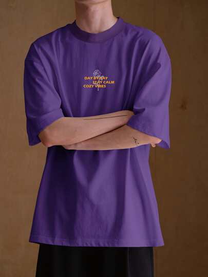 Manfinity Hypemode Men Slogan Graphic Mock Neck Tee