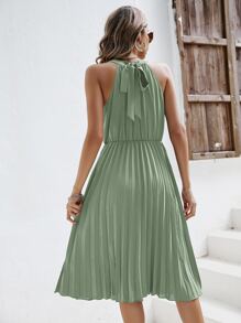 SHEIN Frenchy Solid Pleated Hem Halter Dress Summer Green Green Casual Christmas - Green - View 2