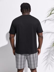 Manfinity VCAY Men Plus Bear Print Tee & Plaid Shorts - Multicolor - View 2