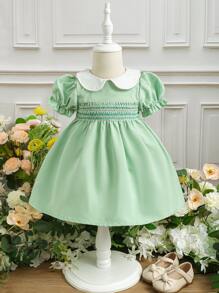 Robe De Bébé Fille À Manches Bouffantes Et Col Claudine