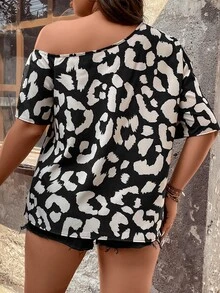 SHEIN LUNE Plus Leopard Print Asymmetrical Neck Puff Sleeve Blouse - Black and White - View 3