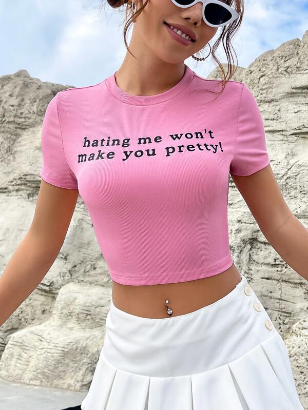 SHEIN EZwear Tricou crop cu slogan Hating Me Won't Make You Pretty