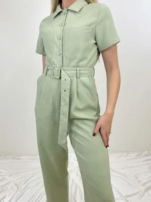 Mono camisero con botón delantero con cinturón - verde menta - Ver 6