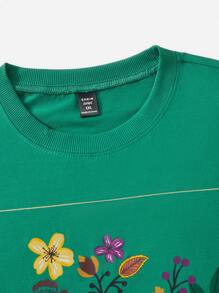 Dreamara Plus Floral Print Drop Shoulder Tee - Green - View 4
