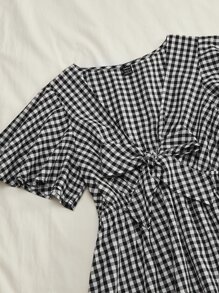 SHEIN Privé 格子圖案前打結荷葉邊連衣裙 - 黑與白 - 查看 3