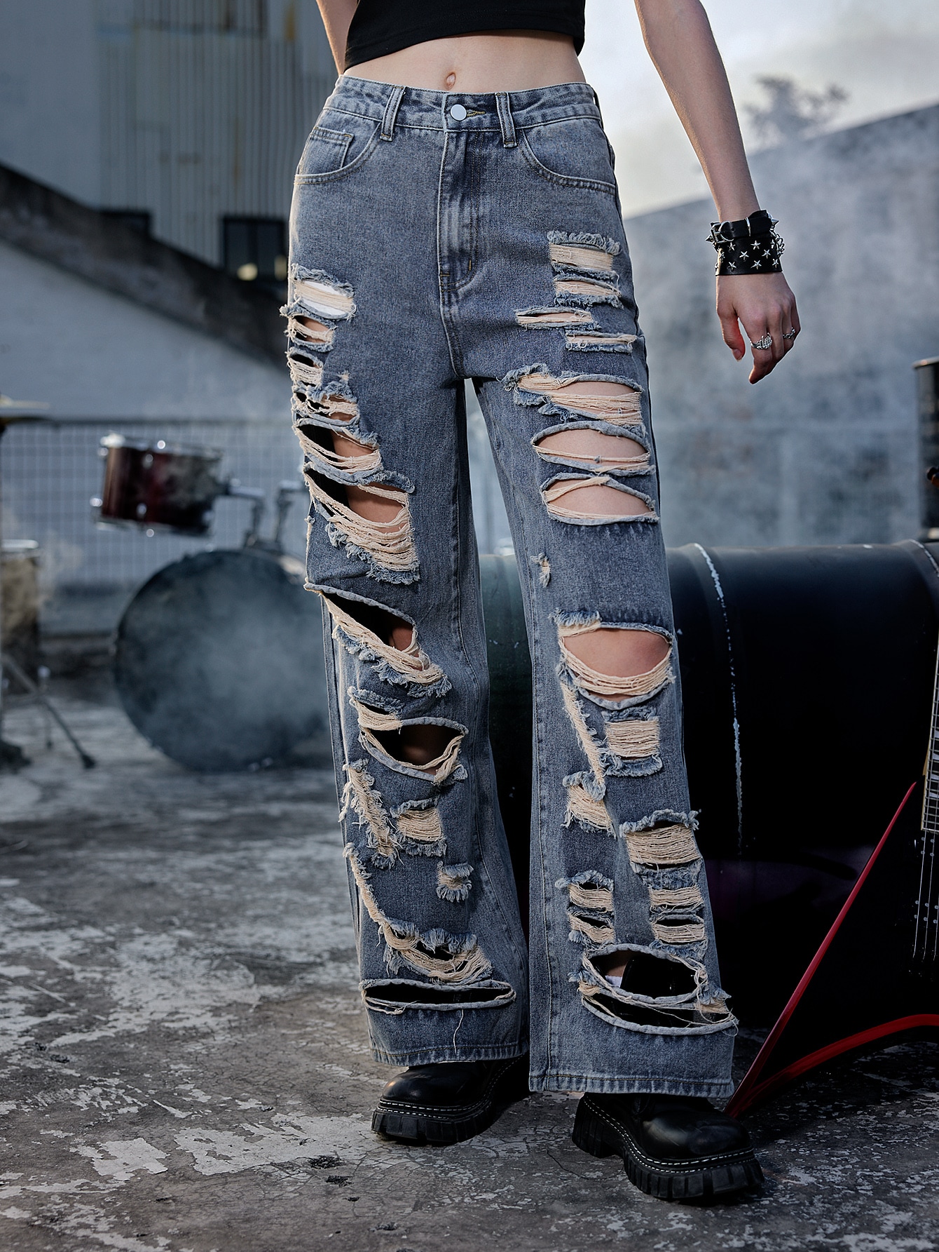 デニム・ジーパン Ripped Strap Chain Wide-leg Jeans Ripped Strap Chain Wide-leg Jeans – ARCANA ARCHIVE