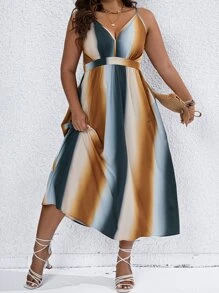 SHEIN Clasi 大碼撞色吊帶洋裝 - 彩色 - 查看 5