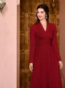 Modelyn 素色交疊領褶邊洋裝