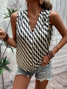 SHEIN LUNE Allover Print Sleeveless Blouse - Multicolor - View 3