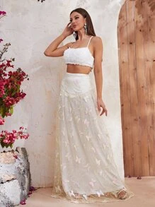 YISIKADO 後背繫帶吊帶上衣和蝴蝶刺繡網紗覆蓋半身裙 - 白色 - 查看 6