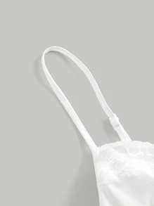 SHEIN MOD Áo Cami Ren Ôm Vừa Màu Trắng Tương Phản - trắng - Xem 3