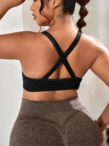 Yoga Basic Plus Solid Crisscross Back Sports Bra - Black - View 2