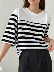 DAZY 條紋圖案落肩T恤 - 黑與白 - 查看 2