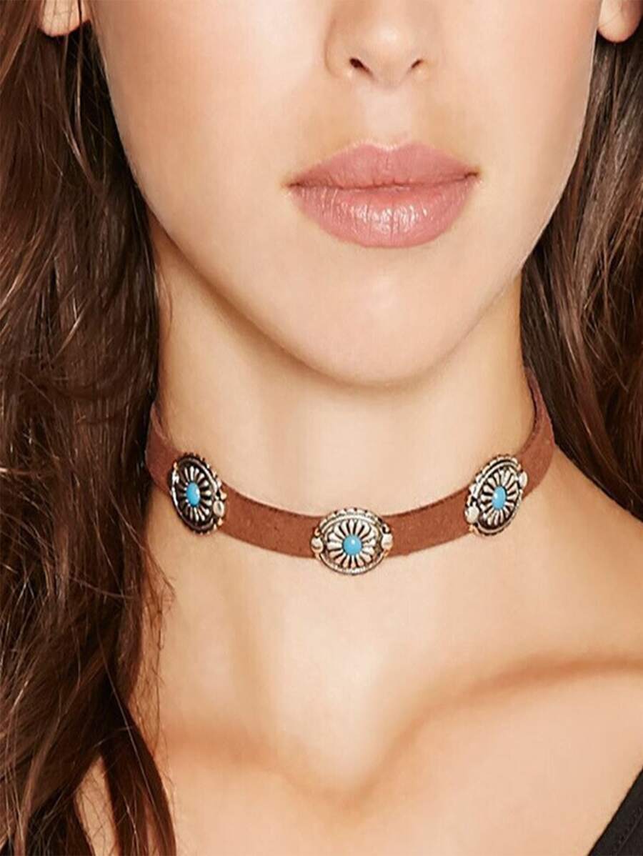 Gargantilla con diseño de turquesa