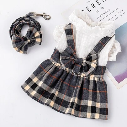 1入組格紋印花連衣裙設計寵物背帶和1入組寵物牽引繩