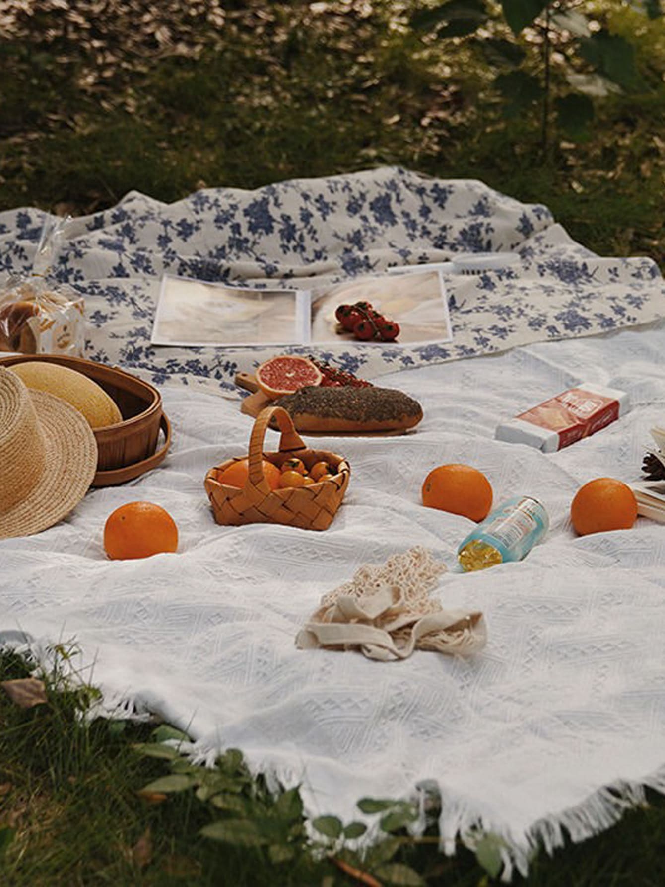 1 Máy Tính Cắm Trại Dã Ngoại Thảm 90X90 Cm Lều Đất Tấm Bãi Biển Chăn Phong Cách Pháp Ngoài Trời Gear Dành Cho Du Lịch - trắng - Xem 1