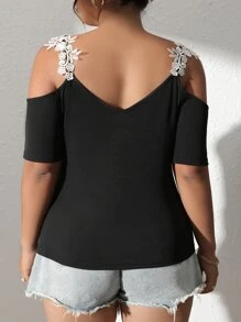 SHEIN LUNE Plus Cold Shoulder Appliques Detail Tee - Black - View 2