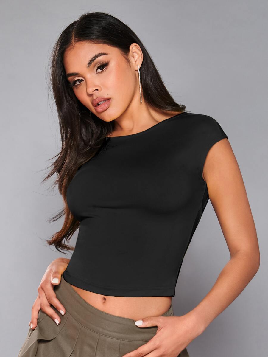 SHEIN BAE 素色露背短款T恤 - 黑色 - 查看 1