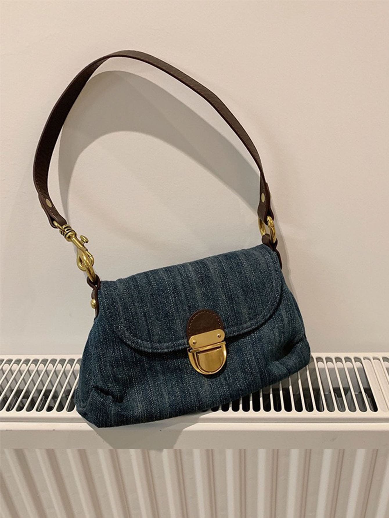 小翻蓋方包金屬裝飾 - 藍色 - 查看 1