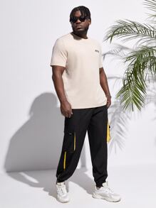 Manfinity Men Flap Pocket Side Cargo Trousers - Black - View 4