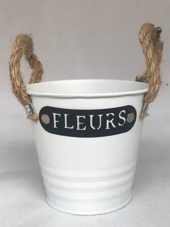 1入組鐵製花盆帶把手字母圖形花盆適用於家居裝飾和花園