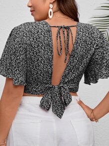 SHEIN VCAY 大碼小碎花後背繫帶蝴蝶袖短款上衣 - 黑與白 - 查看 1